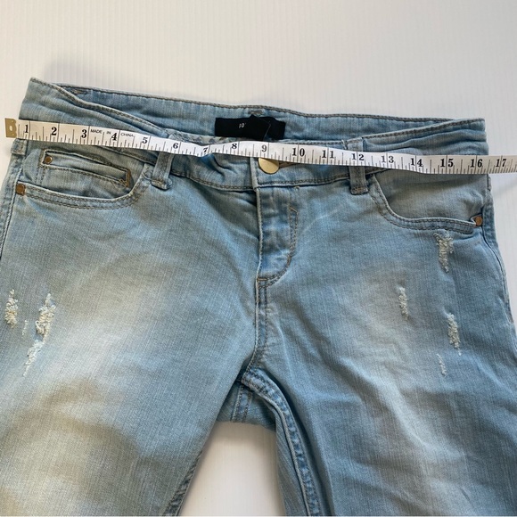 Forever 21 Distressed Lightwash Stretch Skinny Jeans 28 - Picture 8 of 10